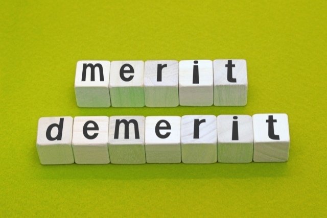 merit・demeritのロゴ